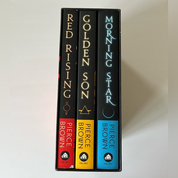 Pierce Brown Red Rising Trilogy Paperback Set - Picture 4 of 9